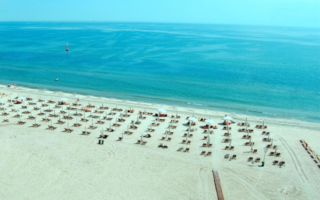 Solid Residence Mamaia Esterno foto